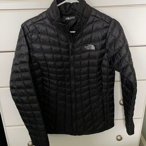 NORTH FACE BLACK PUFFER JACKET